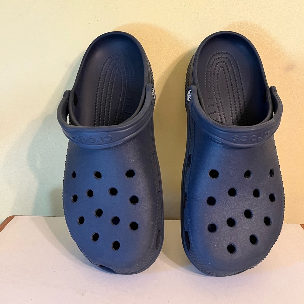 CROCS Men’s Dark Blue Crocs size 11